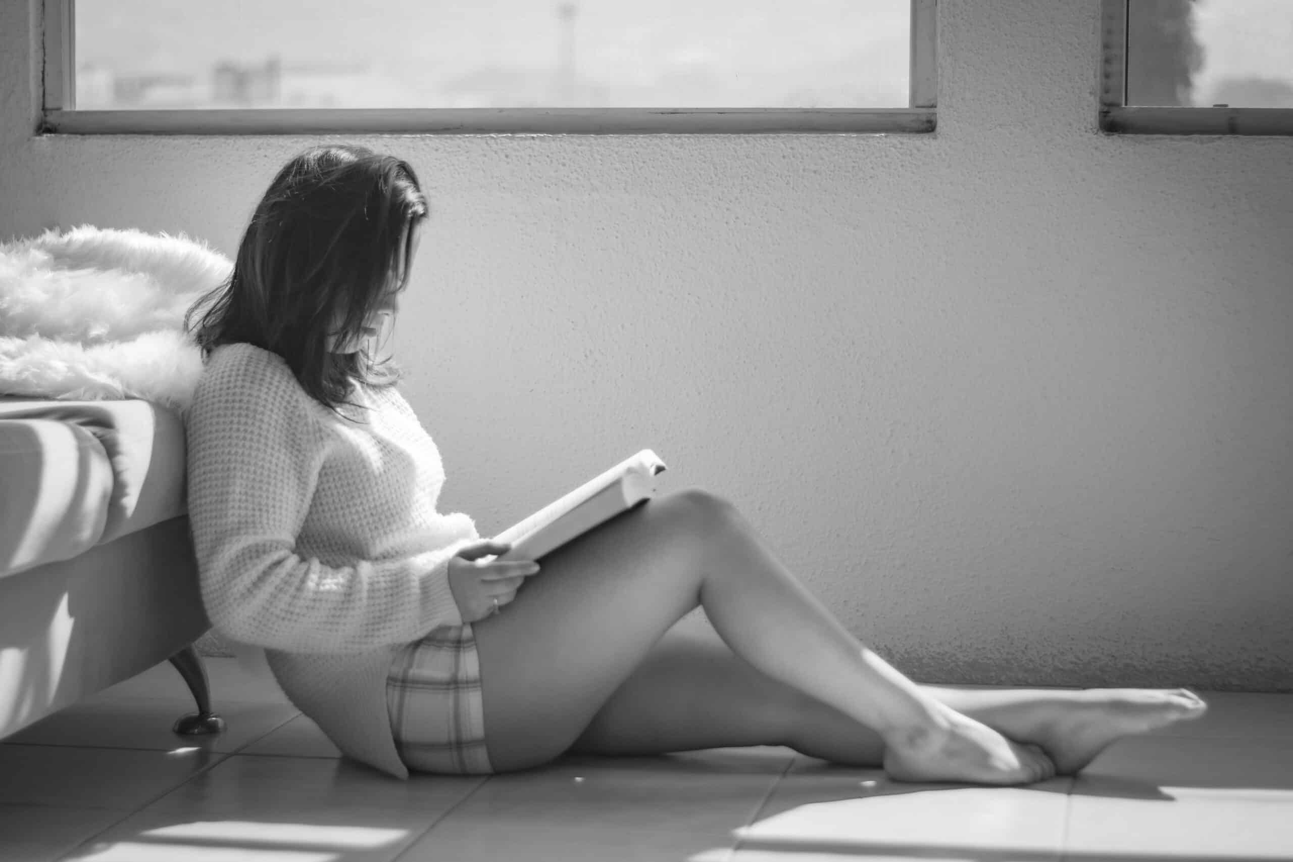 woman reading about endometriosis - Rachael Haverland Site woman reading about endometriosis