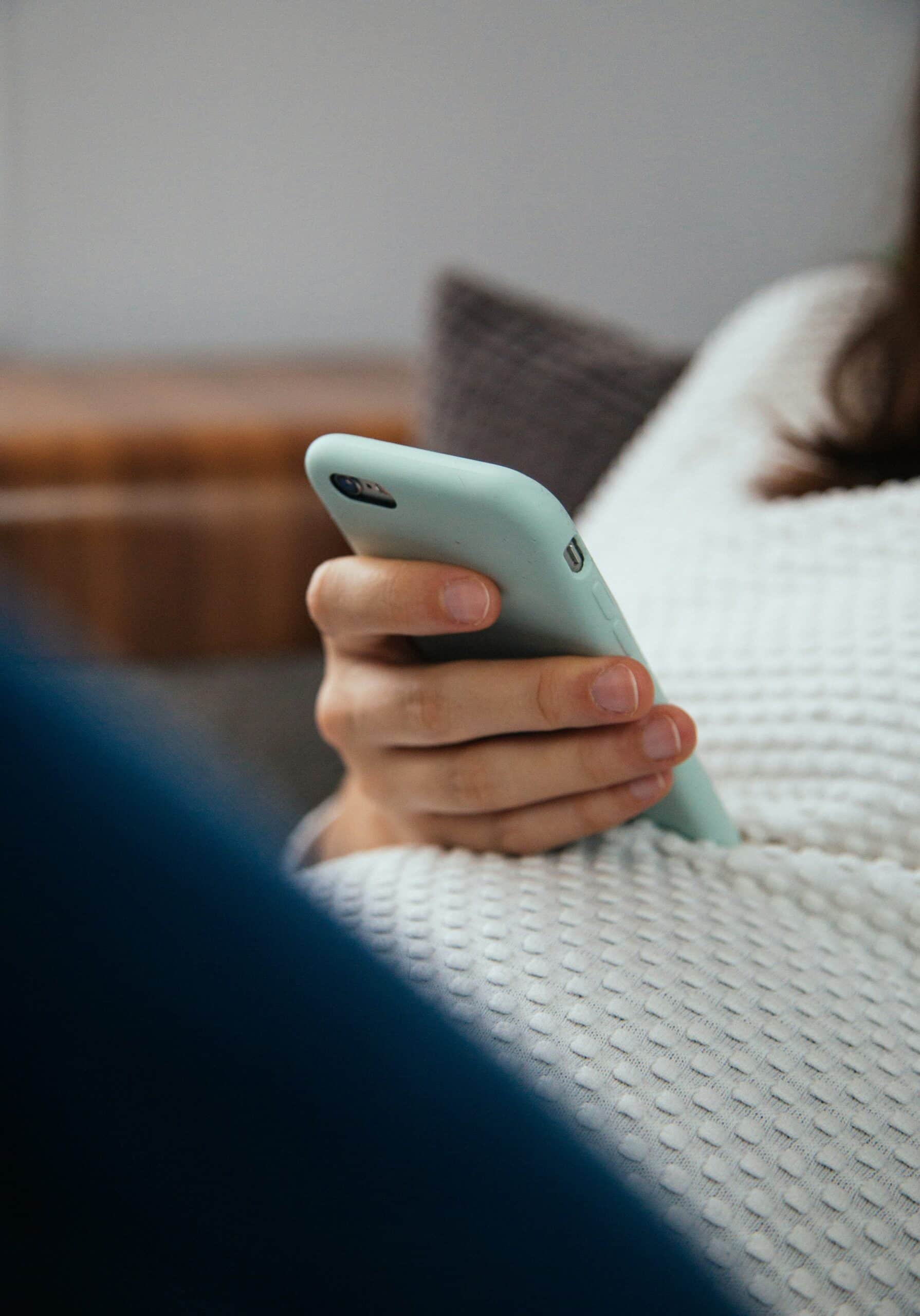 woman tracking her symptoms online