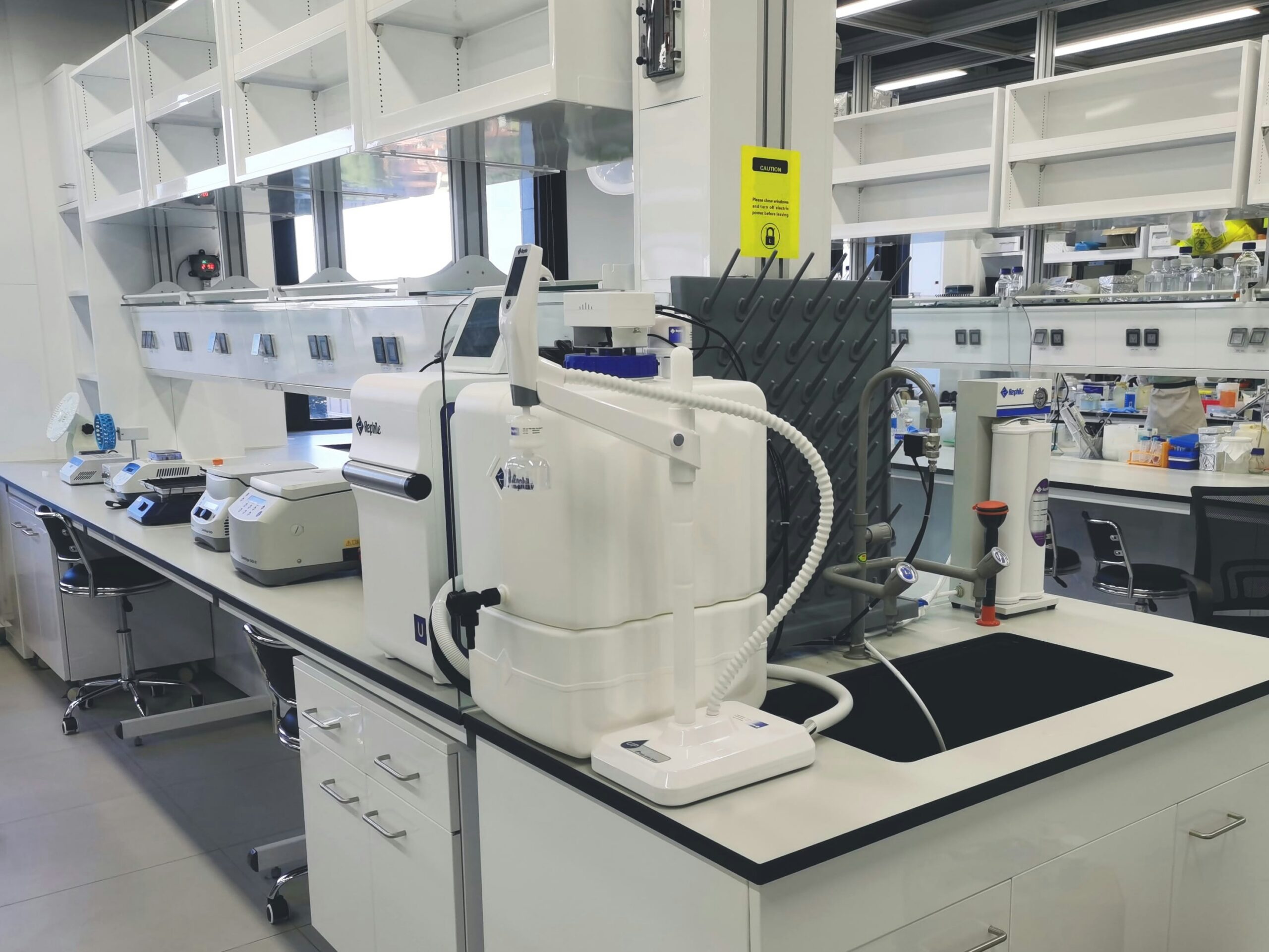 diagnostic lab