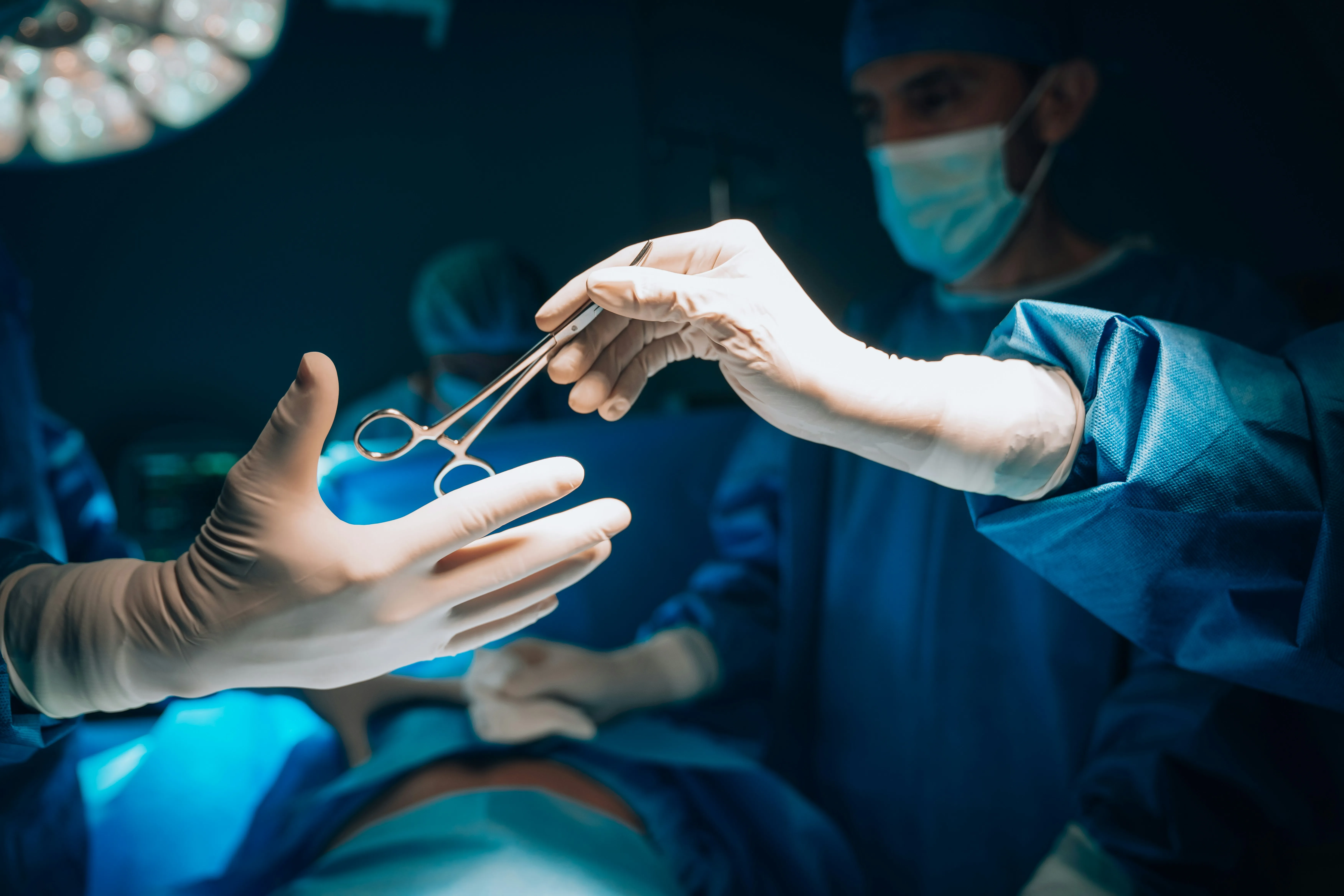 Surgeon explaining nerve-sparing endometriosis surgery techniques