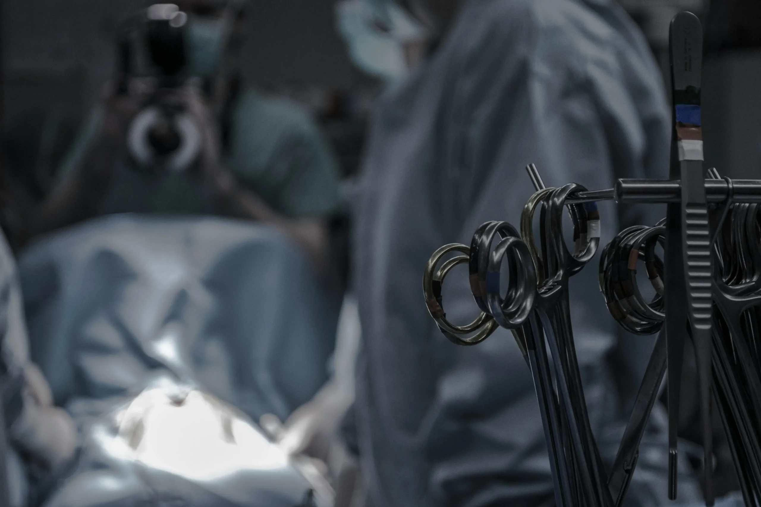 Laparoscopic endometriosis excision procedure in a surgical setting