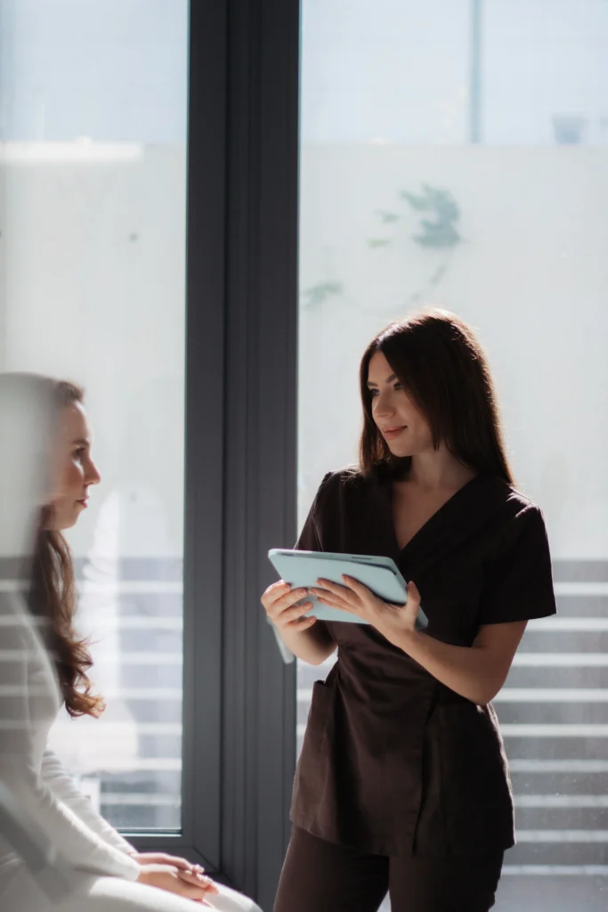 A female doctor with a patient