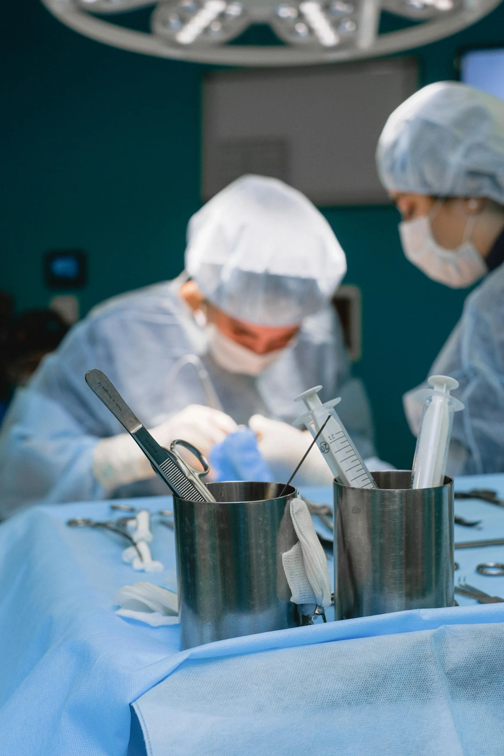 Doctors performing surgey