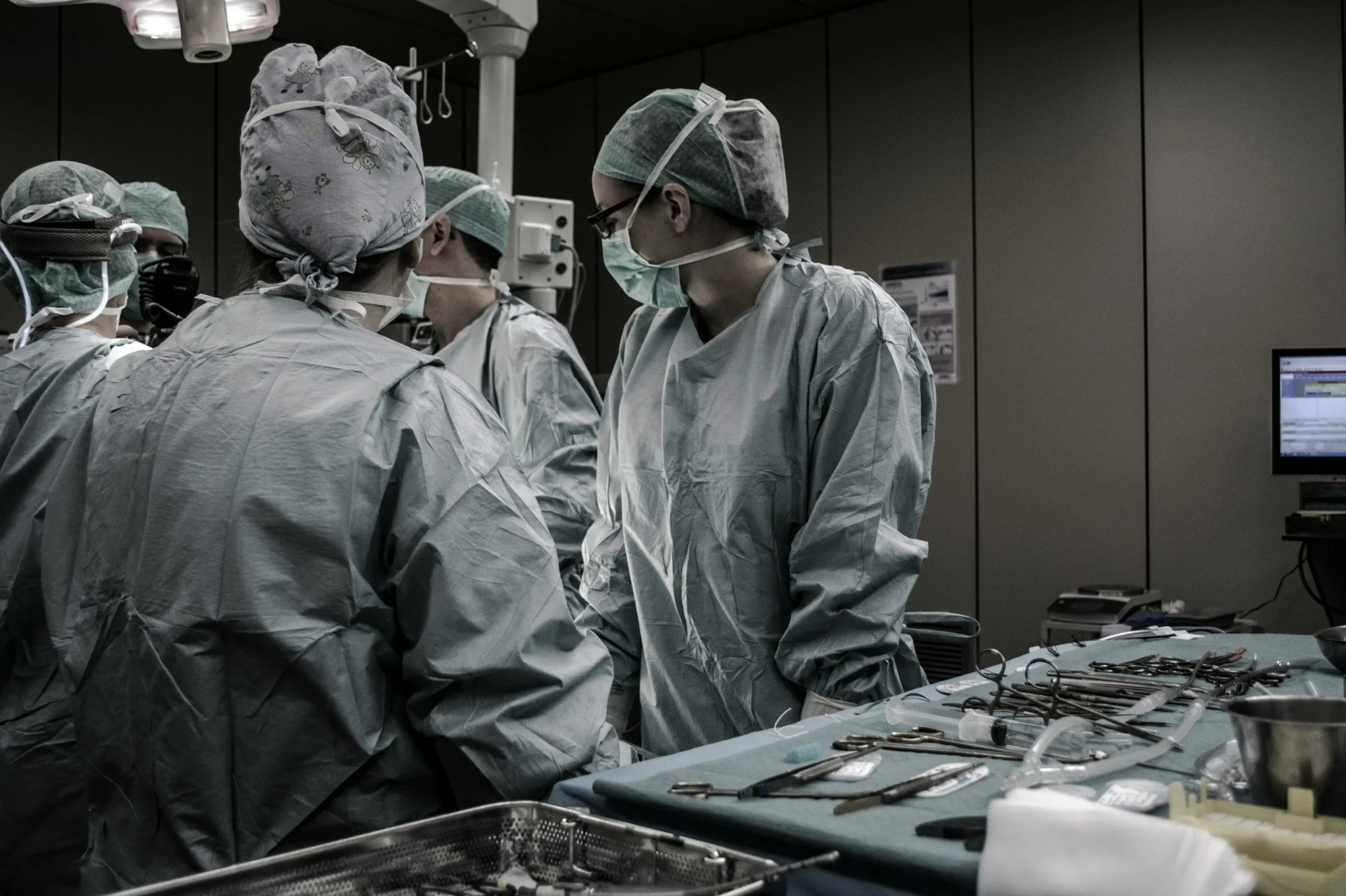 Laparoscopic surgery for endometriosis treatment