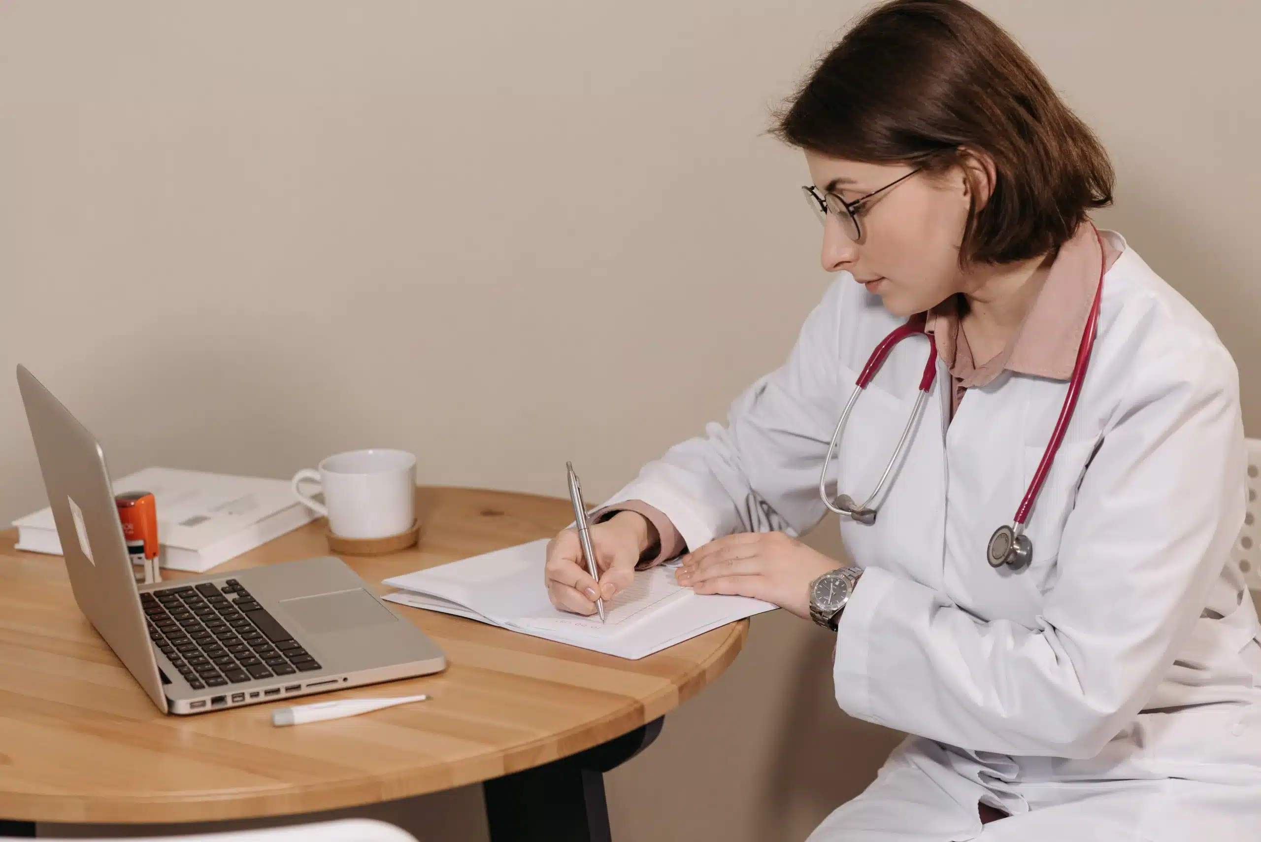 04e4b8cb 72ca 4b3f 9640 422d78e919d3webp - Rachael Haverland Site An endometriosis doctor